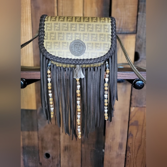🔥SOLD🔥Authentic Fendi Boho Fringe Handbag louis vuitton boho bag - Picture 2 of 16